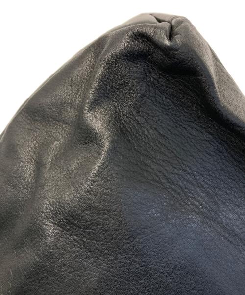 YOHJI YAMAMOTO（ヨウジヤマモト）YOHJI YAMAMOTO (ヨウジヤマモト) レザーハンドバッグ ブラックの古着・服飾アイテム