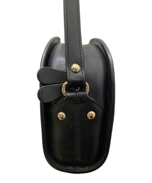 A.P.C.（アーペーセー）A.P.C. (アーペーセー) ハーフムーンレザーショルダーバッグ ブラックの古着・服飾アイテム