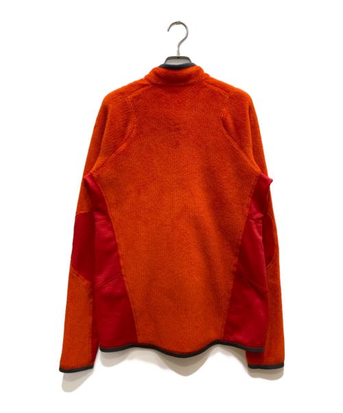 Patagonia（パタゴニア）Patagonia (パタゴニア) R2 JACKET オレンジ サイズ:Ｍの古着・服飾アイテム