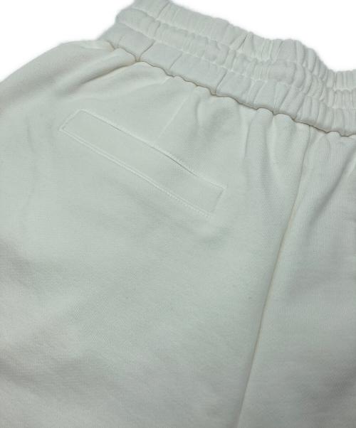 FRAY ID（フレイ アイディー）FRAY ID (フレイ アイディー) スウェットタックパンツ ホワイトの古着・服飾アイテム