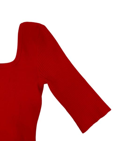 OMMO（オーエムエムオー）OMMO (オーエムエムオー) ASYMME TUCK HALF SLEEVE TOP/アシンメタックハーフスリーブトップス レッド サイズ:FREEの古着・服飾アイテム