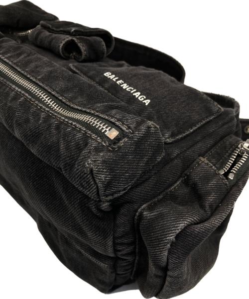 BALENCIAGA（バレンシアガ）BALENCIAGA (バレンシアガ) SUPERBUSY SMALL SLING BAG/スーパービジー スモール スリング バッグ ブラックの古着・服飾アイテム