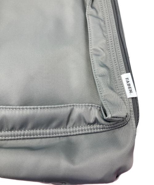 FADEN（ファーデン）FADEN (ファーデン) ヘルメットバッグ グレーの古着・服飾アイテム