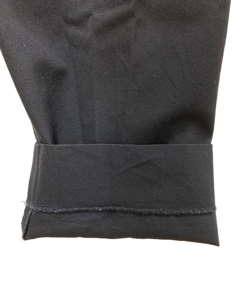 COMOLI（コモリ）COMOLI (コモリ) ウールギャバ 2タックパンツ ブラック サイズ:1の古着・服飾アイテム