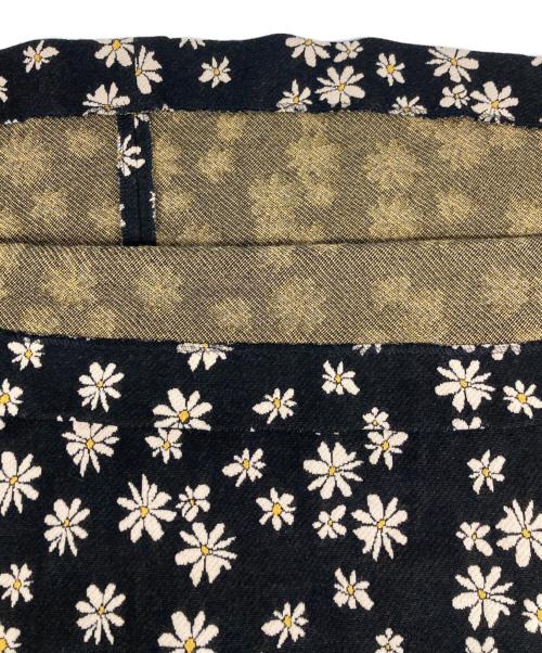 MIU MIU（ミュウミュウ）MIU MIU (ミュウミュウ) ビッグカラー デイジー柄ワンピース ブラック×ホワイト サイズ:Sの古着・服飾アイテム