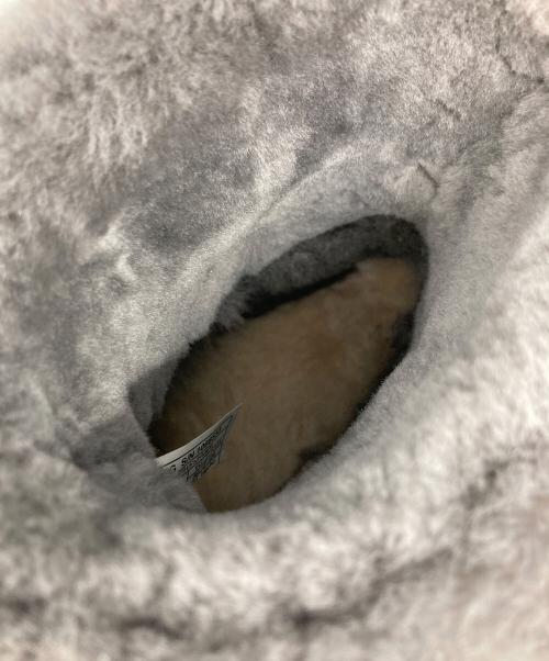 UGG（アグ）UGG (アグ) Fluff Mini Quilted ブーツ/フラッフ ミニ キルテッド グレー サイズ:JAPAN24の古着・服飾アイテム
