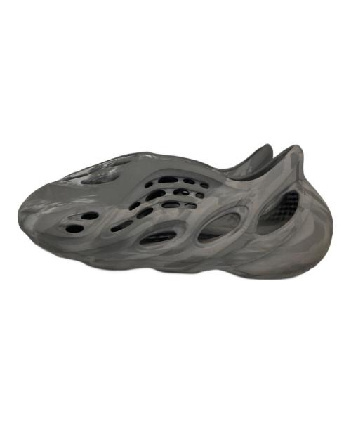 adidas（アディダス）adidas (アディダス) YZY FOAM RNR グレー サイズ:26.5cm/US8.5/UK7.5/EUR42の古着・服飾アイテム
