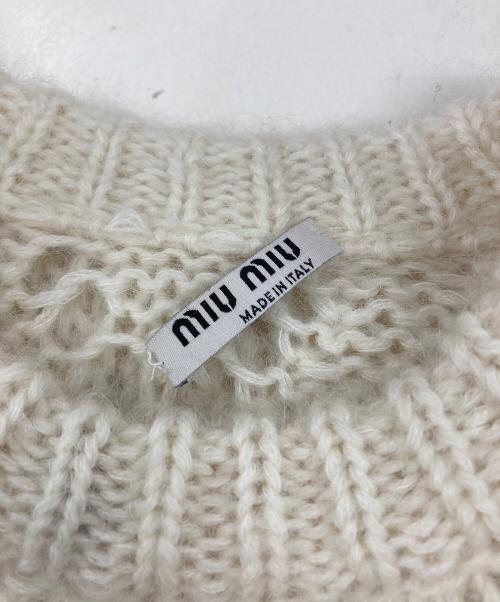 MIU MIU（ミュウミュウ）MIU MIU (ミュウミュウ) Cashmere knitwear/カシミヤニットウェア アイボリー サイズ:36の古着・服飾アイテム