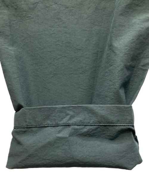 H BEAUTY&YOUTH（エイチ ビューティー&ユース）H BEAUTY&YOUTH (エイチ ビューティー&ユース) COTTON×NYLON BALLOON TAPERED PANTS グリーン サイズ:Ⅿの古着・服飾アイテム