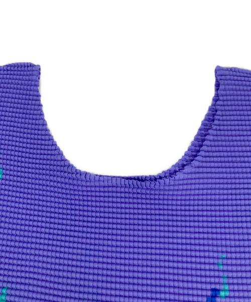 me ISSEY MIYAKE（ミーイッセイ ミヤケ）me ISSEY MIYAKE (ミーイッセイ ミヤケ) 総柄ブラウス パープル×ブルー サイズ:FREEの古着・服飾アイテム