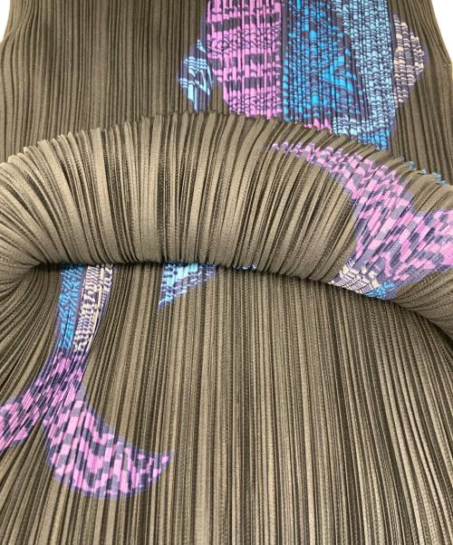 PLEATS PLEASE（プリーツプリーズ）PLEATS PLEASE (プリーツプリーズ) ノースリーブカットソー ブラック サイズ:3の古着・服飾アイテム