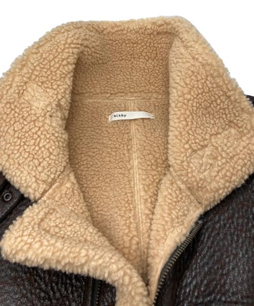 BLACK by moussy（ブラックバイマウジー）BLACK by moussy (ブラックバイマウジー) fake mouton vest/フェイクムートンベスト ブラウン サイズ:freeの古着・服飾アイテム