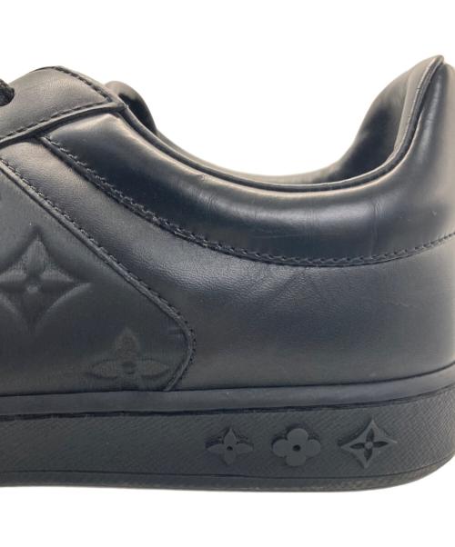 LOUIS VUITTON（ルイ ヴィトン）LOUIS VUITTON (ルイ ヴィトン) エンボスモノグラム レザースニーカー ブラック サイズ:6の古着・服飾アイテム
