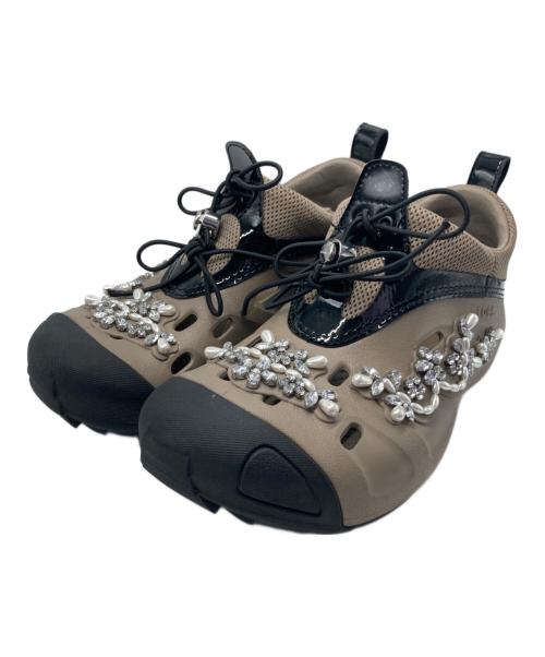 crocs（クロックス）crocs (クロックス) Simone Rocha (シモーネ ロシャ) Quick Trail/クイック トレイル ベージュ サイズ:Ⅿ8/W10の古着・服飾アイテム