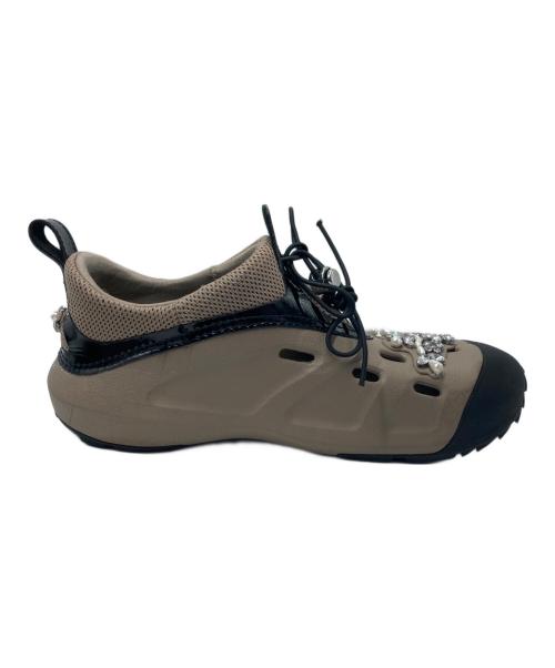 crocs（クロックス）crocs (クロックス) Simone Rocha (シモーネ ロシャ) Quick Trail/クイック トレイル ベージュ サイズ:Ⅿ8/W10の古着・服飾アイテム