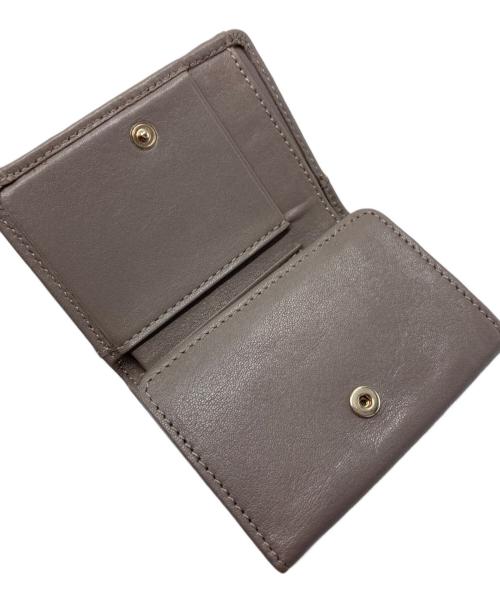 JIMMY CHOO（ジミーチュウ）JIMMY CHOO (ジミーチュウ) 3つ折り財布 ベージュの古着・服飾アイテム