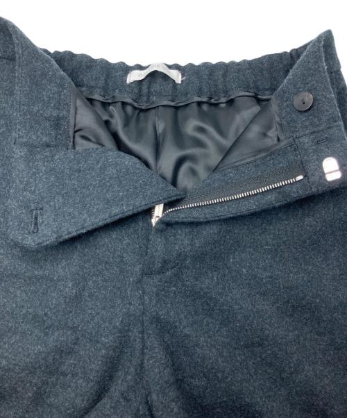 GALERIE VIE（ギャルリーヴィー）GALERIE VIE (ギャルリーヴィー) ウールサキソニー ストレートパンツ グレー サイズ:32の古着・服飾アイテム
