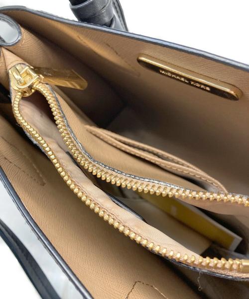 MICHAEL KORS（マイケル・コース）MICHAEL KORS (マイケル・コース) ショルダーバッグ ブラックの古着・服飾アイテム