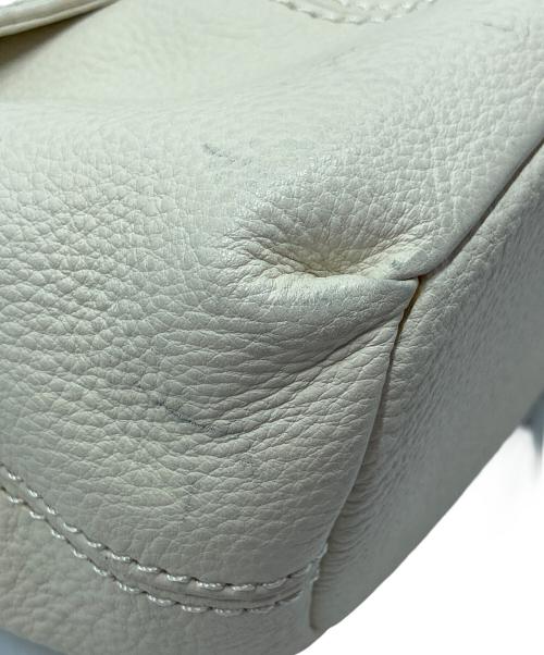 BURBERRY BLUE LABEL（バーバリー ブルー レーベル）BURBERRY BLUE LABEL (バーバリー ブルー レーベル) ショルダーバッグ ホワイトの古着・服飾アイテム