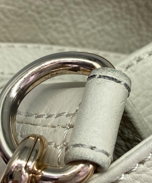 BURBERRY BLUE LABEL（バーバリー ブルー レーベル）BURBERRY BLUE LABEL (バーバリー ブルー レーベル) ショルダーバッグ ホワイトの古着・服飾アイテム