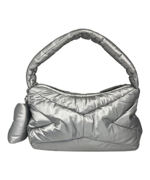 vunque（ブンク）vunque (ブンク) パフワンショルダーバッグ シルバーの古着・服飾アイテム