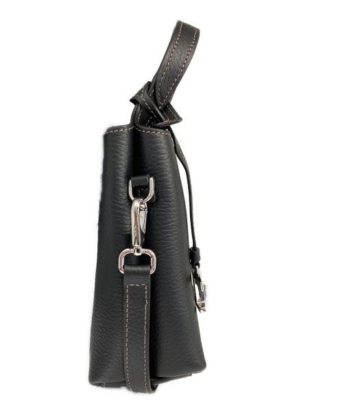 TOD'S（トッズ）TOD'S (トッズ) MICRO BAG 2WAY ロゴ Tチャーム ブラックの古着・服飾アイテム