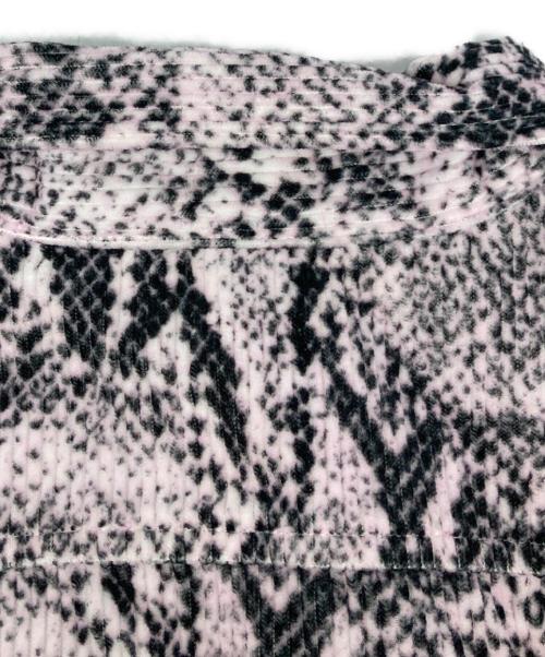 SUPREME（シュプリーム）Supreme (シュプリーム) snakeskin corduroy zip up shirt/スネイクスキンコーデュロイジップアップシャツ ピンク サイズ:Ｍの古着・服飾アイテム