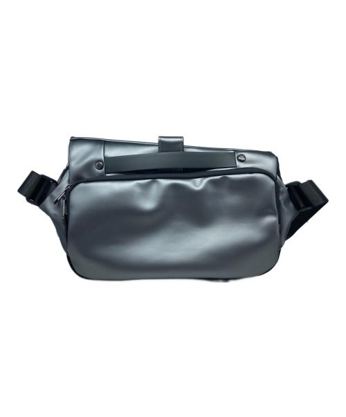 NIID UNPARALLELED（ニード）NIID UNPARALLELED (ニード) Radiant R1 Urban Sling バッグ/レイディアントR1アーバンスリングバッグ グレーの古着・服飾アイテム