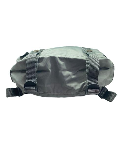 FJALLRAVEN（フェールラーベン）FJALLRAVEN (フェールラーベン) リュック グレー 未使用品の古着・服飾アイテム