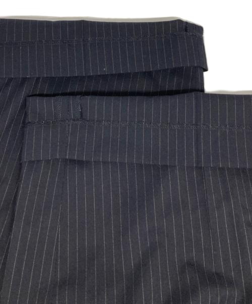 ENFOLD（エンフォルド）ENFOLD (エンフォルド) BELT WIDE-STRAIGHT TROUSERS/ベルト ワイド-ストレート トラウザーズ ネイビー サイズ:36の古着・服飾アイテム