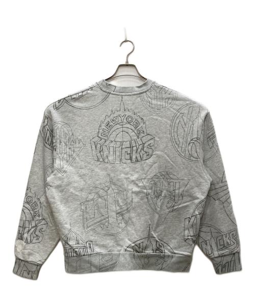 KITH（キス）KITH (キス) KNICKS (ニックス) クルーネックニット グレー サイズ:Ｍの古着・服飾アイテム