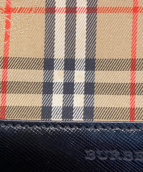 BURBERRY（バーバリー）BURBERRY (バーバリー) ノバチェックワンショルダーバッグ ベージュ×ブラックの古着・服飾アイテム