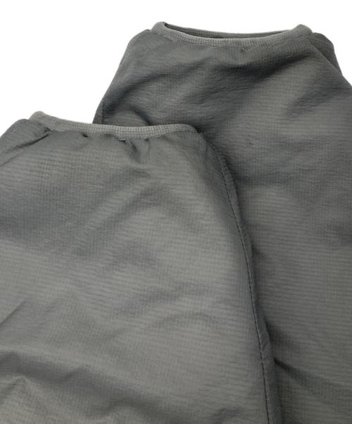 DAIWA PIER39（ダイワ ピア39）DAIWA PIER39 (ダイワ ピア39) TECH REVERSIBLE PULLOVER PUFF JACKET/テック リバーシブル プルオーバー パフ ジャケット グレー サイズ:ＸＬの古着・服飾アイテム