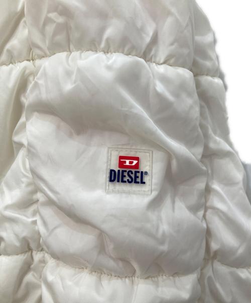 DIESEL（ディーゼル）DIESEL (ディーゼル) W-RALLE-OUT 中綿ジャケット ホワイト サイズ:Mの古着・服飾アイテム