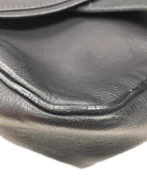 BALLY（バリー）BALLY (バリー) スクエアレザーショルダーバッグ ブラックの古着・服飾アイテム