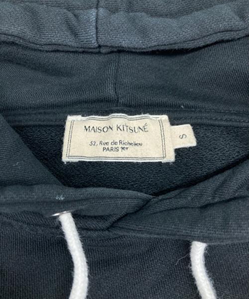 maison kitsune（メゾンキツネ）maison kitsune (メゾンキツネ) Tricolor Fox Patch Hoodie ブラック サイズ:Ｓの古着・服飾アイテム