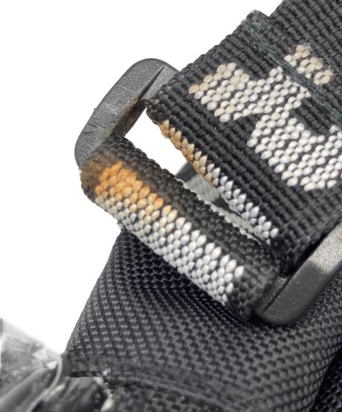 SUPREME（シュプリーム）Supreme (シュプリーム) ショルダーバッグ ブラックの古着・服飾アイテム