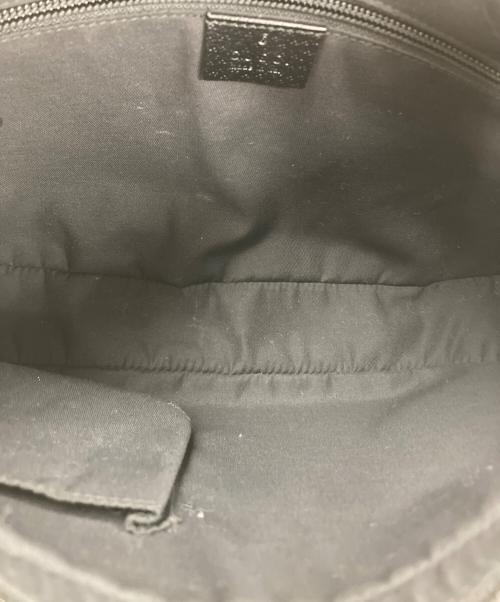 GUCCI（グッチ）GUCCI (グッチ) GGキャンバスショルダーバッグ ブラックの古着・服飾アイテム