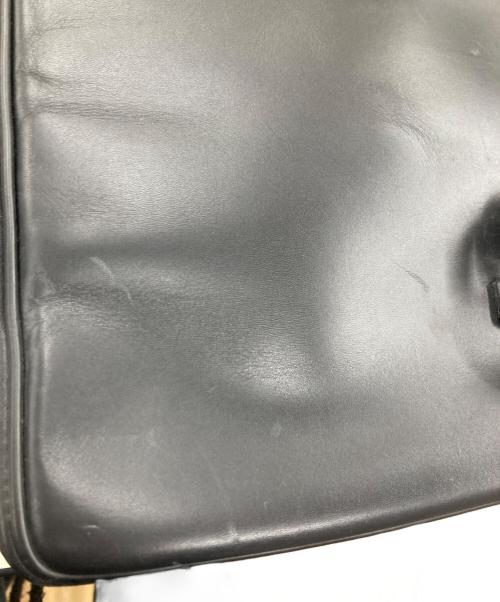 GIORGIO ARMANI（ジョルジョアルマーニ）GIORGIO ARMANI (ジョルジョアルマーニ) レザーハンドバッグ ブラックの古着・服飾アイテム