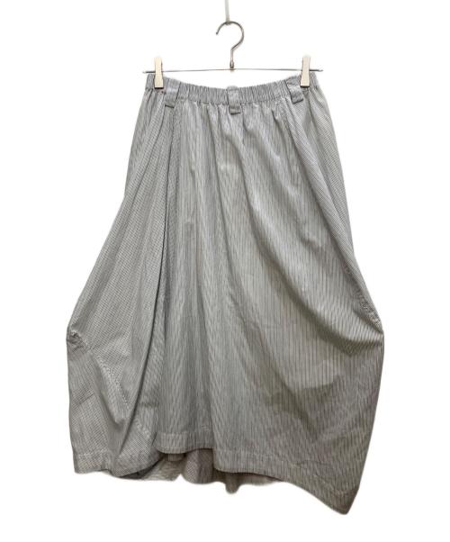 m mefu（メフウ）m mefu (メフウ) ストライプバルーンスカート ホワイト サイズ:40の古着・服飾アイテム