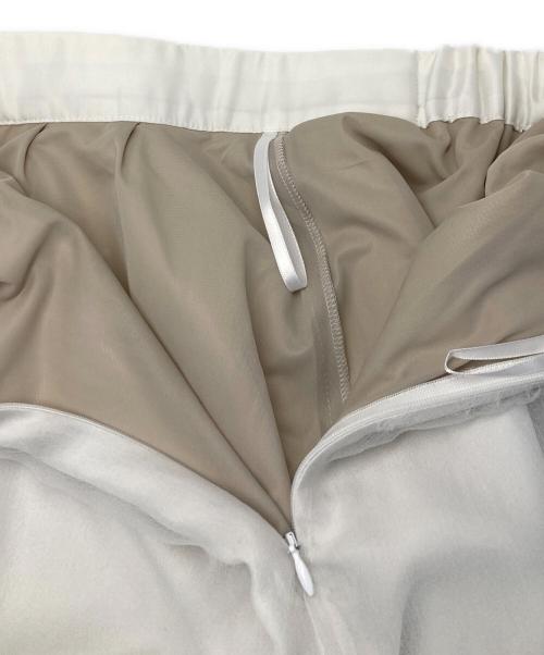 ARPEGE STORY（アルページュストーリー）ARPEGE STORY (アルページュストーリー) オーガンティアードスカート ホワイト サイズ:１の古着・服飾アイテム