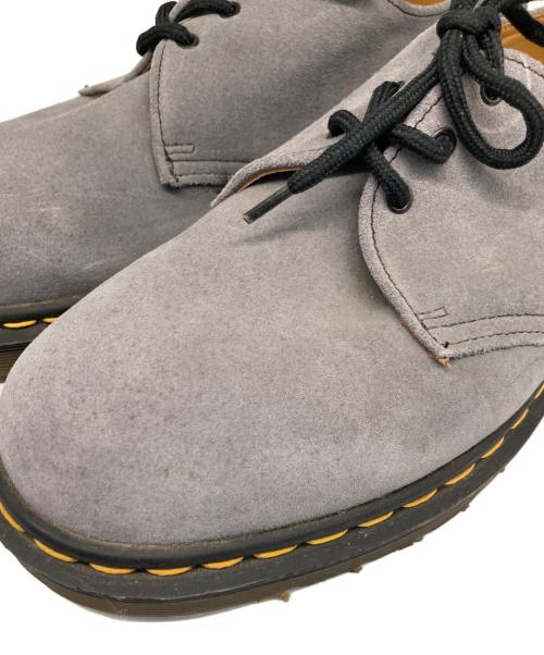 Dr.Martens（ドクターマーチン）Dr.Martens (ドクターマーチン) 3 ホールスウェードシューズ グレー サイズ:7の古着・服飾アイテム