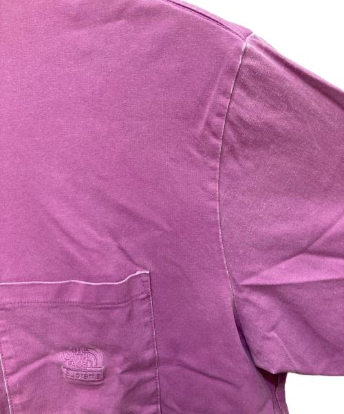 SUPREME（シュプリーム）SUPREME (シュプリーム) THE NORTH FACE (ザ ノース フェイス) PIGMENT PRINTED TEE/ピグメント プリンテッド ティー ホワイト×パープル サイズ:Ｌの古着・服飾アイテム