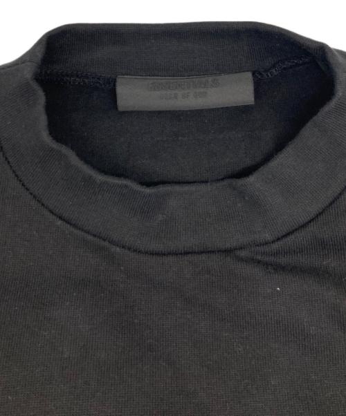 FOG ESSENTIALS（フィアオブゴッド エッセンシャル）FOG ESSENTIALS (フィアオブゴッド エッセンシャル) プリントTシャツ ブラック サイズ:Ｓの古着・服飾アイテム