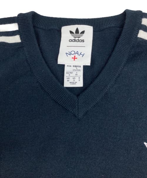 adidas（アディダス）adidas (アディダス) Noah (ノア) Vネックニット ネイビー サイズ:J Mの古着・服飾アイテム