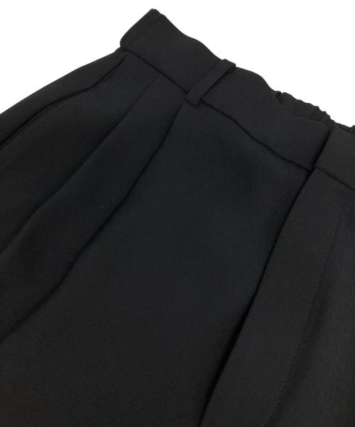 UNITED ARROWS TOKYO（ユナイテッドアローズトウキョウ）UNITED ARROWS TOKYO (ユナイテッドアローズトウキョウ) 2タック ワイドパンツ ブラック サイズ:38の古着・服飾アイテム