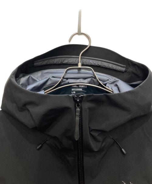 ARC'TERYX（アークテリクス）ARC'TERYX (アークテリクス) Beta AR Jacket M - Stormhood/ベータ・ＡＲ ジャケット メンズ ストームフード ブラック サイズ:Ｌの古着・服飾アイテム