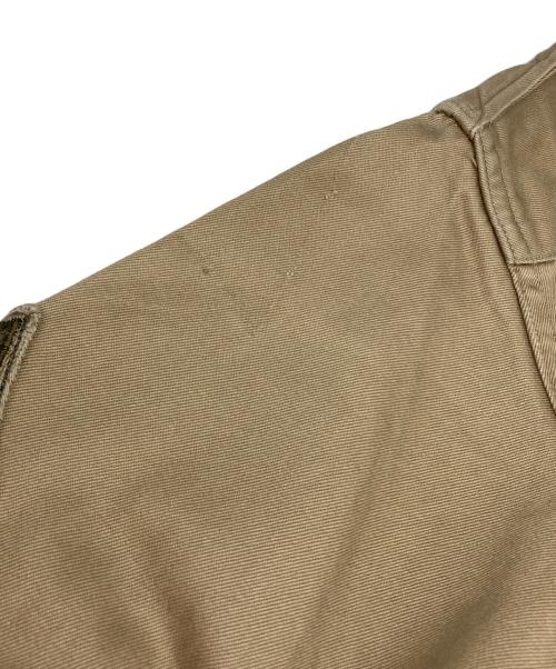 VINTAGE（ヴィンテージ）VINTAGE (ヴィンテージ) STAND UP COLLAR 袖ワッペンシャツ/スタンドアップカラー ベージュ サイズ:15－33の古着・服飾アイテム