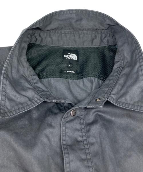 THE NORTH FACE（ザ ノース フェイス）THE NORTH FACE (ザ ノース フェイス) ロングスリーブロックステディチノシャツ グレー サイズ:Ｌの古着・服飾アイテム