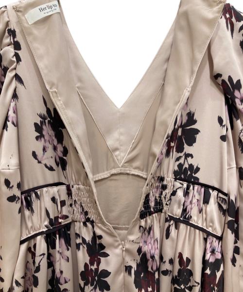 HER LIP TO（ハーリップトゥ）HER LIP TO (ハーリップトゥ) Muse Floral Cut-Out Dress/ミューズ フローラル カット アウト ドレス ベージュ サイズ:Ｍの古着・服飾アイテム